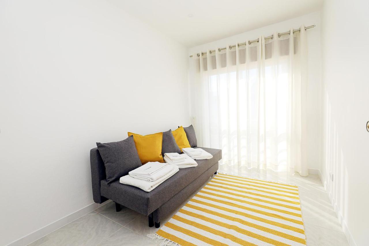 C23 - Parkway Entrance Apartment In Lagos Exterior photo